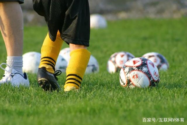 徐州队以2-0战胜常州，邓清华与乔宇分别进球